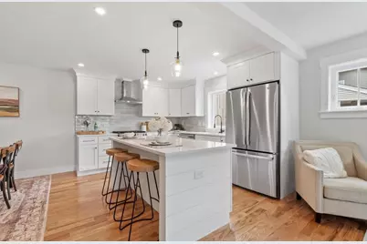 688 Westford St, Lowell, MA 01851 - Photo 15