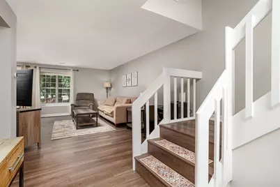 512 Ridgefield Cir #C, Clinton, MA 01510 - Photo 3