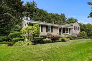 25 Glen Dr, Peabody, MA 01960 - Photo 1