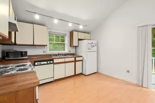 12 Winifred Ave, Worcester, MA 01602 - Photo 7