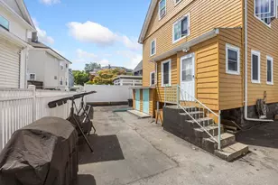 30 Ashland St, Malden, MA 02148 - Photo 15