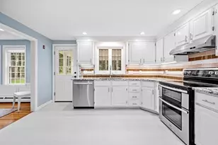 73 Minehan Ln, Marlborough, MA 01752 - Photo 5