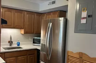 109 Oak Ln, Brockton, MA 02301 - Photo 7