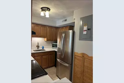 109 Oak Ln #6, Brockton, MA 02301 - Photo 7