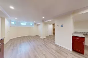 79 Brighton Ave, Boston, MA 02134 - Photo 27