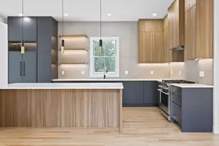 323 Nevada, Newton, MA 02460 - Photo 11