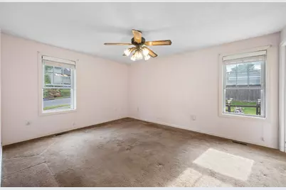 15 Wasilla Dr, Worcester, MA 01604 - Photo 17