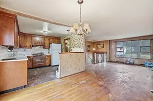 27 Forest Park Ave, Billerica, MA 01862 - Photo 3