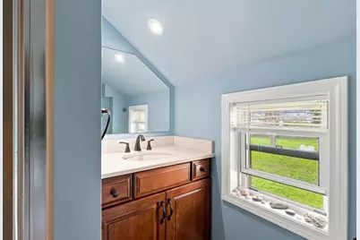255 Center St, Ludlow, MA 01056 - Photo 33