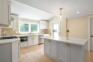 40 Beechwood St, Cohasset, MA 02025 - Photo 9