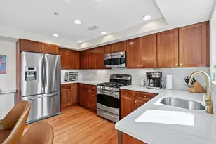 829 Lagrange St, Boston, MA 02132 - Photo 11