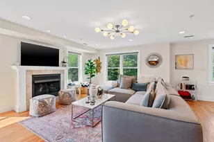 829 Lagrange St, Boston, MA 02132 - Photo 3