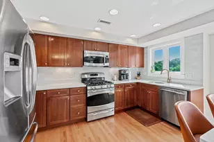 829 Lagrange St, Boston, MA 02132 - Photo 13