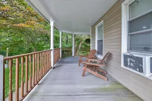 36 Ames Ave, West Springfield, MA 01089 - Photo 23