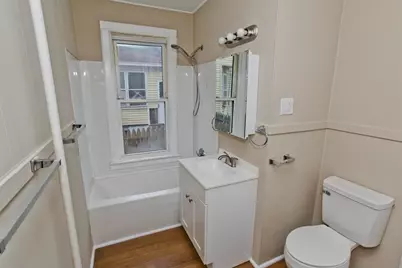 132 Grover St, Springfield, MA 01104 - Photo 27