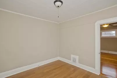 132 Grover St, Springfield, MA 01104 - Photo 15