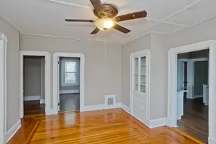 132 Grover St, Springfield, MA 01104 - Photo 21