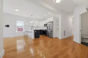 54 Bloomfield St, Boston, MA 02124 - Photo 3