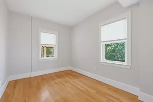 54 Bloomfield St, Boston, MA 02124 - Photo 17