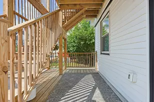 54 Bloomfield St, Boston, MA 02124 - Photo 27