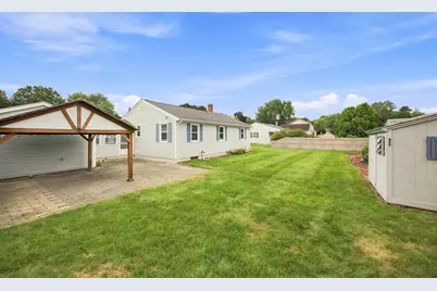 70 Crestwood, Chicopee, MA 01020 - Photo 33