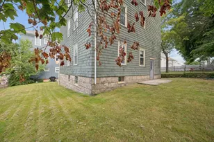 89 Rockland St, Fall River, MA 02724 - Photo 5
