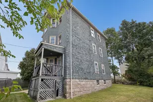 89 Rockland St, Fall River, MA 02724 - Photo 3