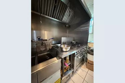 24 College Ave, Somerville, MA 02144 - Photo 3