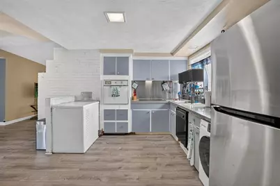 223 Elsie Rd, Brockton, MA 02302 - Photo 5