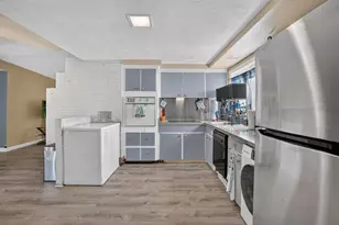 223 Elsie Rd, Brockton, MA 02302 - Photo 5