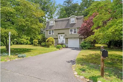 121 Regina S Dr, Tewksbury, MA 01876 - Photo 3