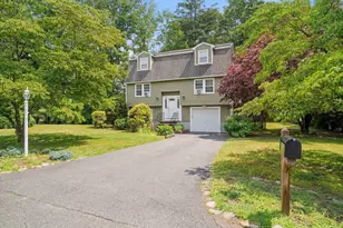 121 Regina S Dr, Tewksbury, MA 01876 - Photo 3