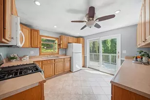 121 Regina S Dr, Tewksbury, MA 01876 - Photo 13