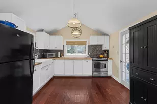 6 Pine St, Medfield, MA 02052 - Photo 7