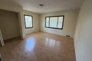 319 Main St, Springfield, MA 01151 - Photo 3