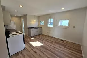 15 S Main St, Williamsburg, MA 01039 - Photo 5