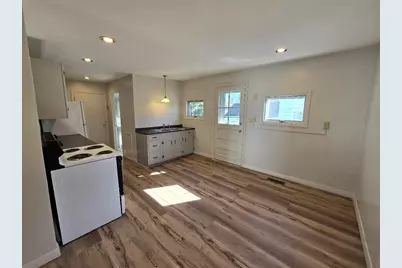 15 South Main Street #B, Williamsburg, MA 01039 - Photo 5