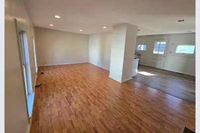 15 South Main Street #B, Williamsburg, MA 01039 - Photo 7