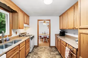 16 Crown Rd, Westford, MA 01886 - Photo 9
