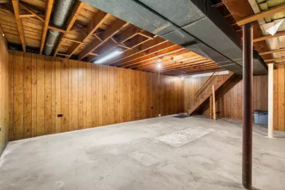 16 Crown Rd, Westford, MA 01886 - Photo 5