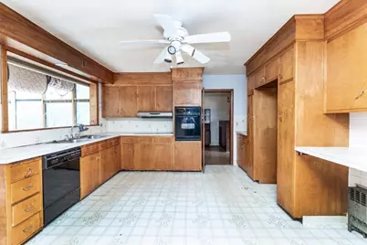 292 Oak St, Methuen, MA 01844 - Photo 11