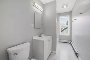 8 Hooper St, Worcester, MA 01605 - Photo 13