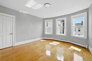 8 Hooper St, Worcester, MA 01605 - Photo 21