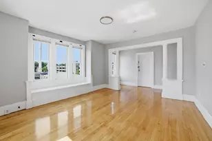 8 Hooper St, Worcester, MA 01605 - Photo 17