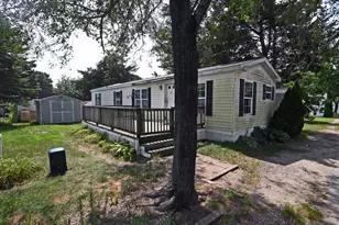 7 1st Ave, Bourne, MA 02559 - Photo 1