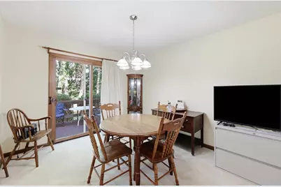3 Castle Hill Rd #E, Agawam, MA 01001 - Photo 15