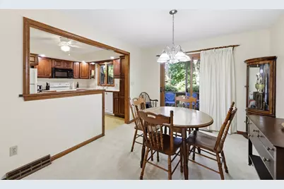 3 Castle Hill Rd #E, Agawam, MA 01001 - Photo 13