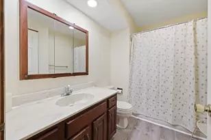 3 Castle Hill Rd, Agawam, MA 01001 - Photo 21
