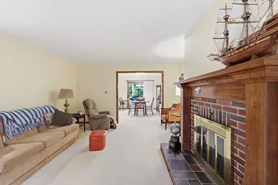 3 Castle Hill Rd #E, Agawam, MA 01001 - Photo 5