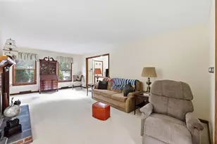 3 Castle Hill Rd, Agawam, MA 01001 - Photo 7
